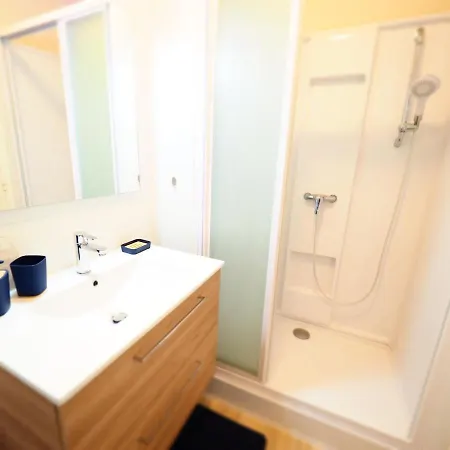 Rochambeau - Moderne - Face Aux Thermes - Parking - Apartamento